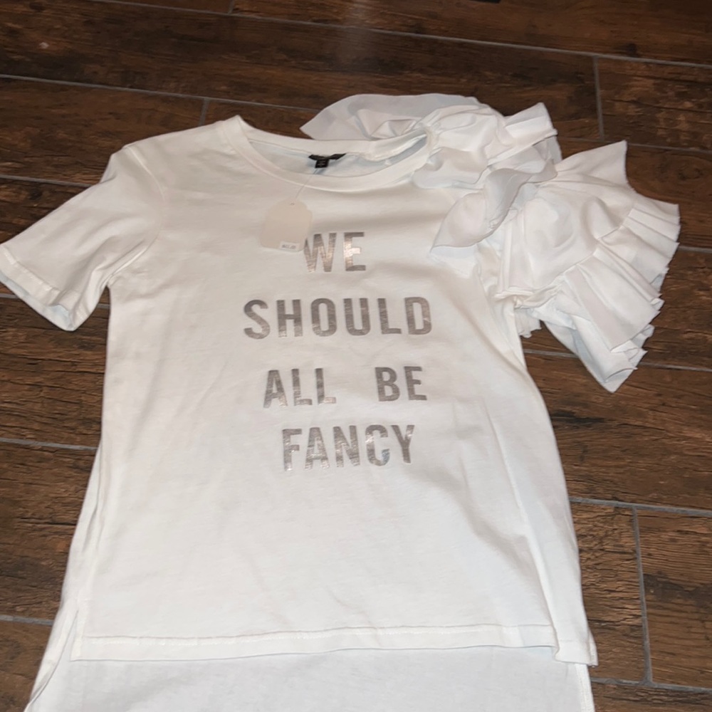 Super cute never worn shirt